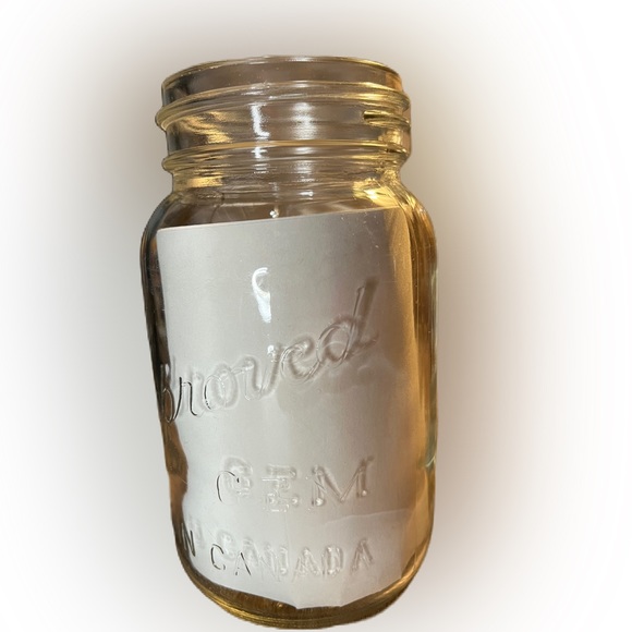 2 Vintage Improved Gem made in Canada jars - Picture 3 of 9